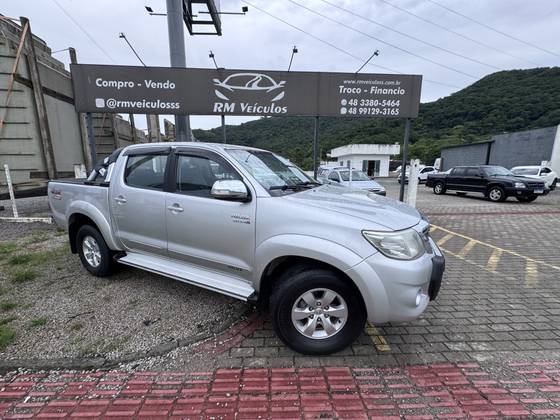 TOYOTA HILUX 3.0 SRV 4X4 CD 16V TURBO INTERCOOLER DIESEL 4P AUTOMÁTICO
